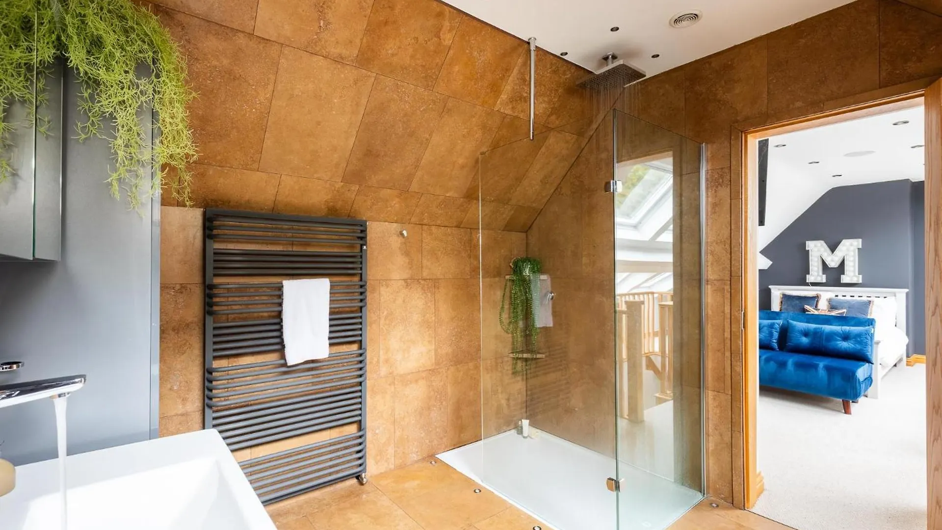 Hébergement de vacances Hawkwood Court - With Hot Tub, Cinema, Gym, Games Room & Outdoor Kitchen Scarborough